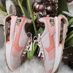 WOMEN'S NIKE AIR MAX PRE-DAY SE BEACH DAY CASUAL SHOES New